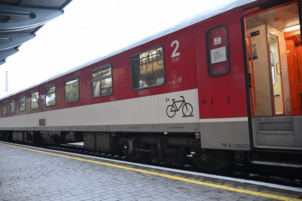 Із Берегова курсуватиме прямий поїзд до Будапешта