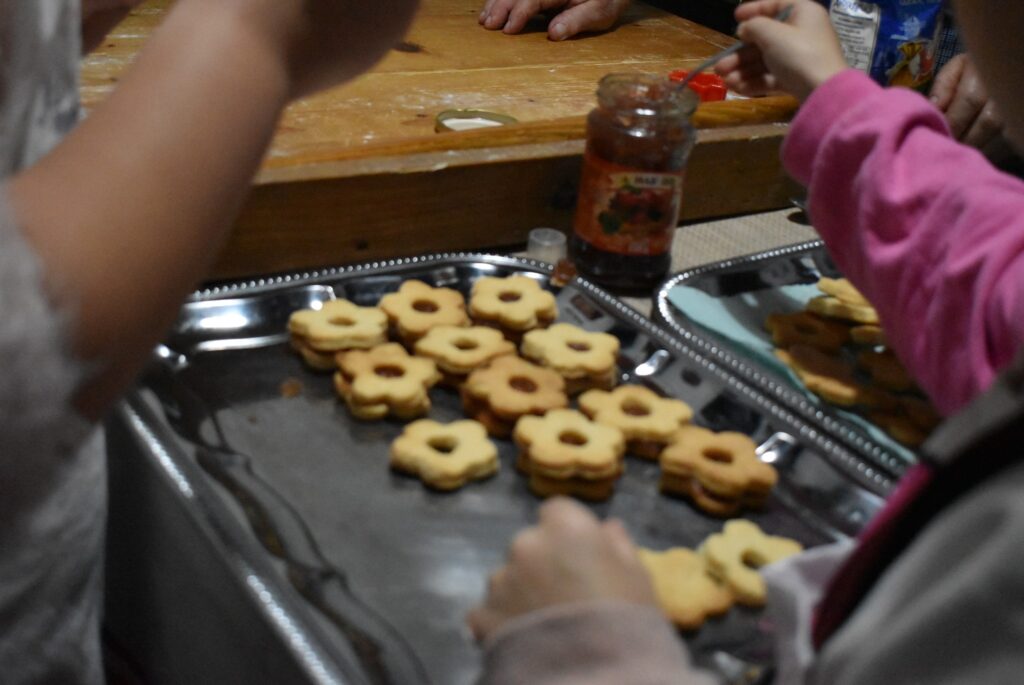 У Великоберезькому етнографічному музеї провели адвентські майстер-класи