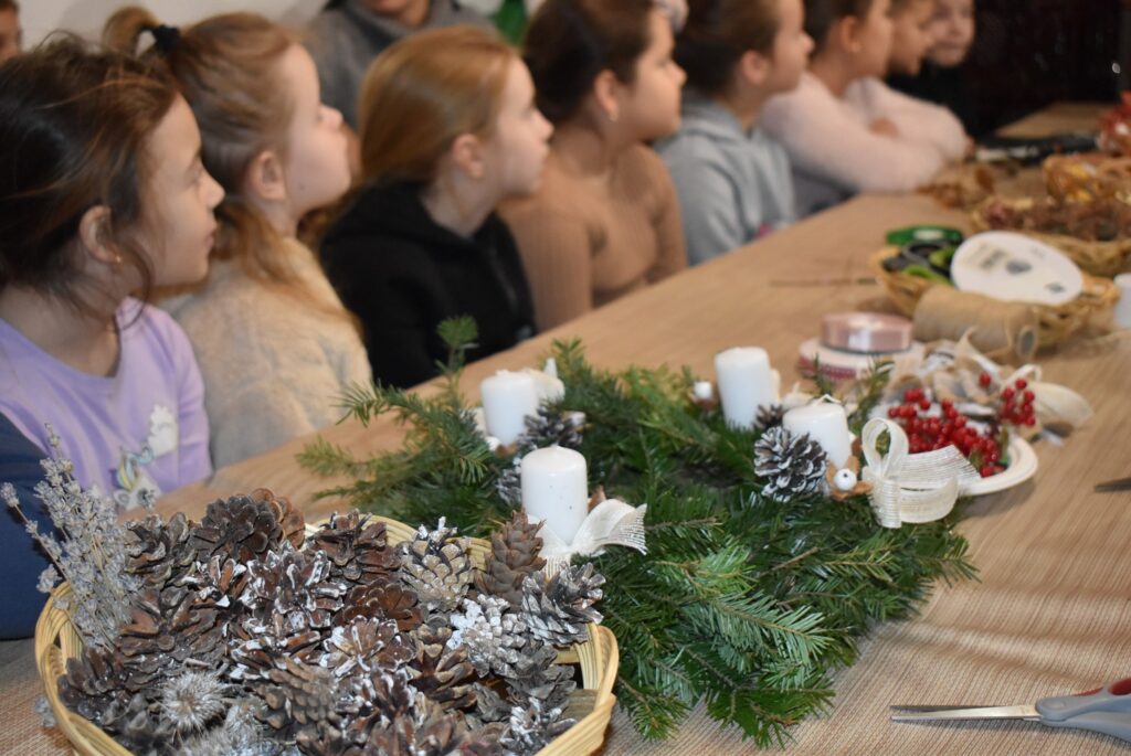 У Великоберезькому етнографічному музеї провели адвентські майстер-класи