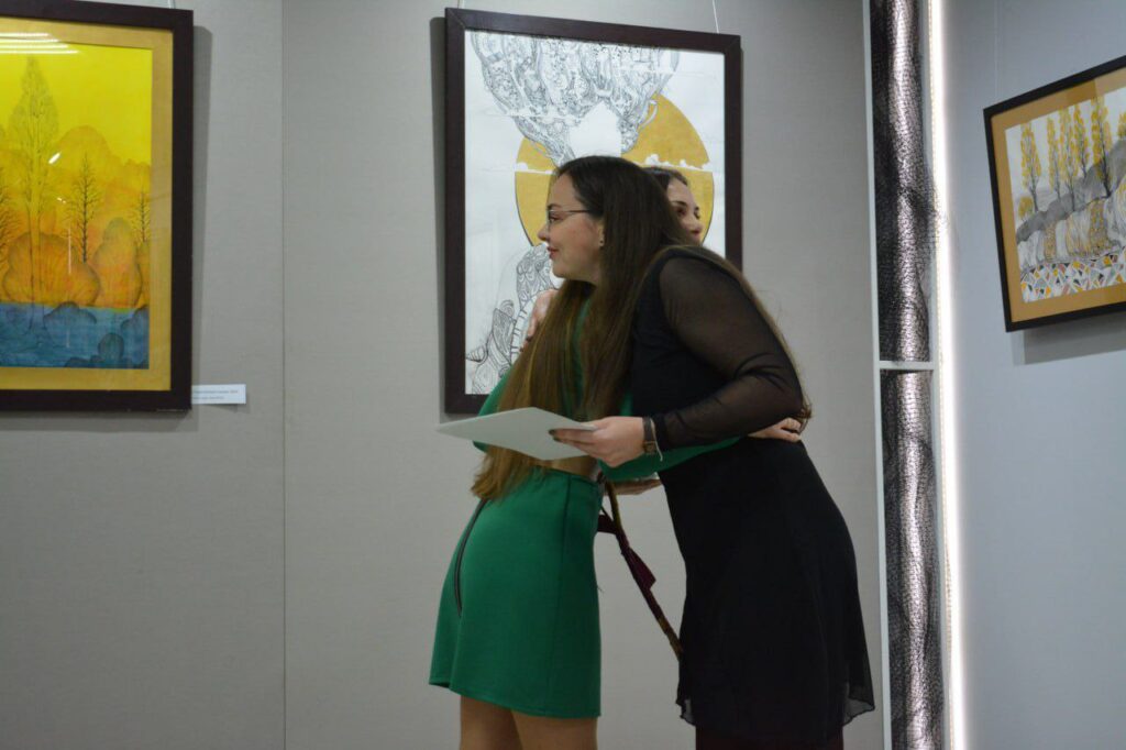 У Хусті відкрилася виставка талановитої художниці Марії Ковач-Довганич