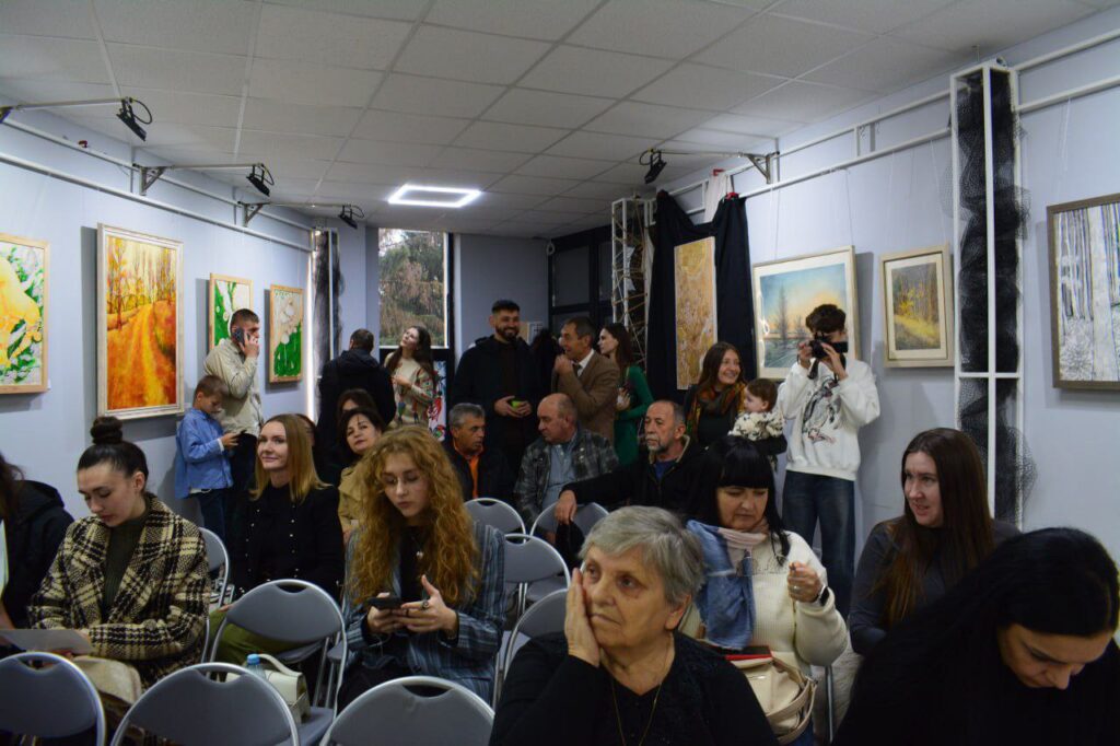 У Хусті відкрилася виставка талановитої художниці Марії Ковач-Довганич