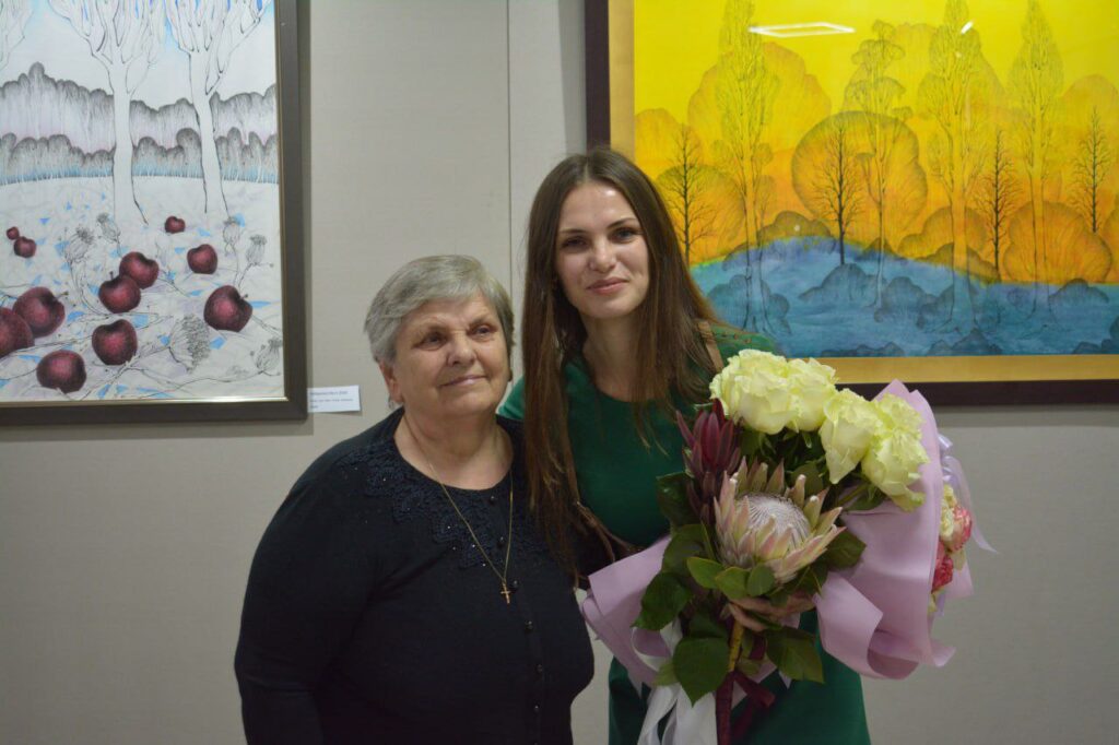 У Хусті відкрилася виставка талановитої художниці Марії Ковач-Довганич