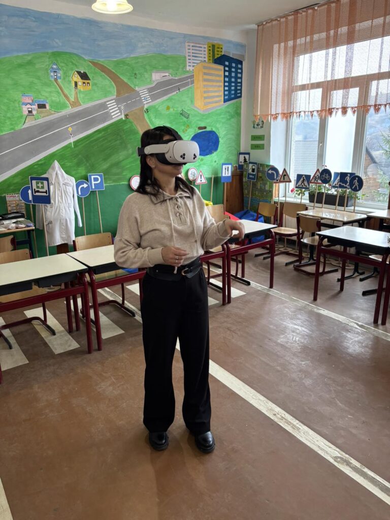 Ще одна школа Ясінянської громади долучається до VR-навчання