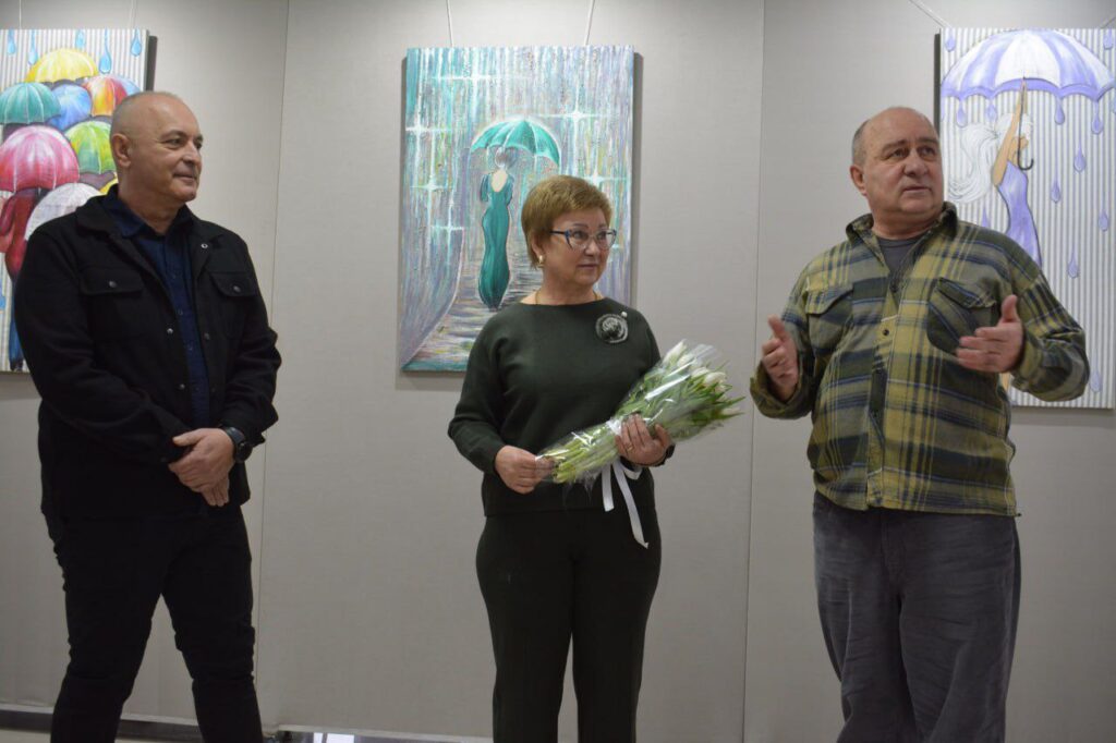 Мисткиня з Виноградова відкрила у Хусті першу персональну виставку