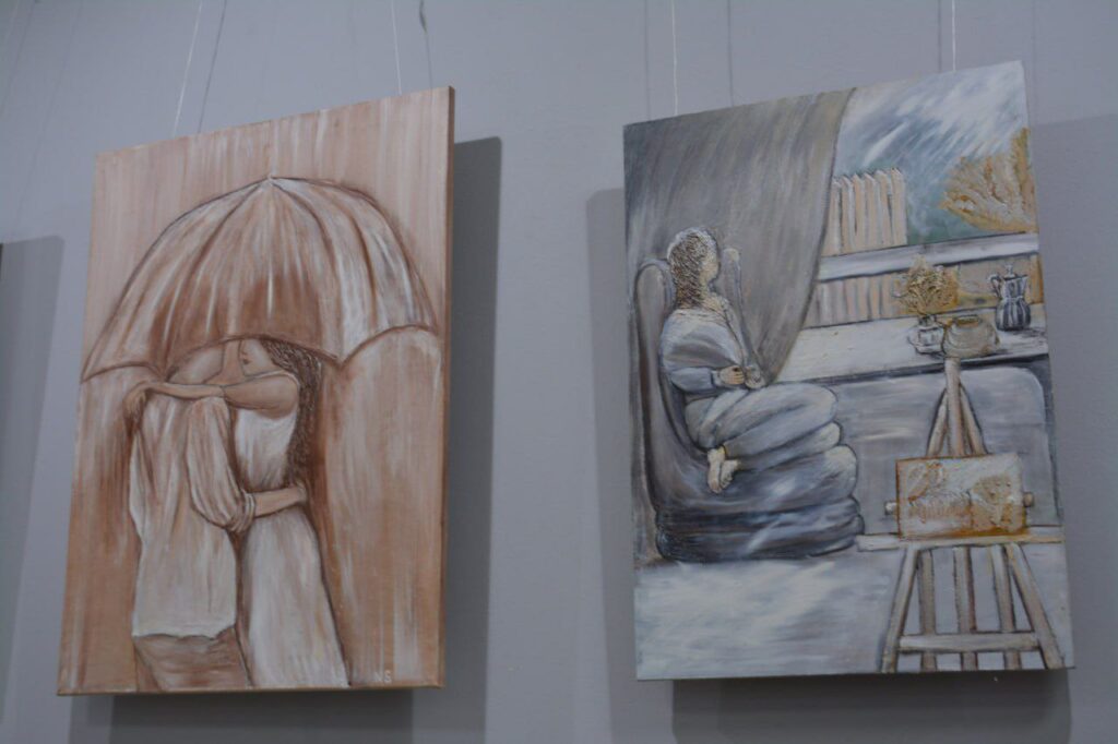 Мисткиня з Виноградова відкрила у Хусті першу персональну виставку