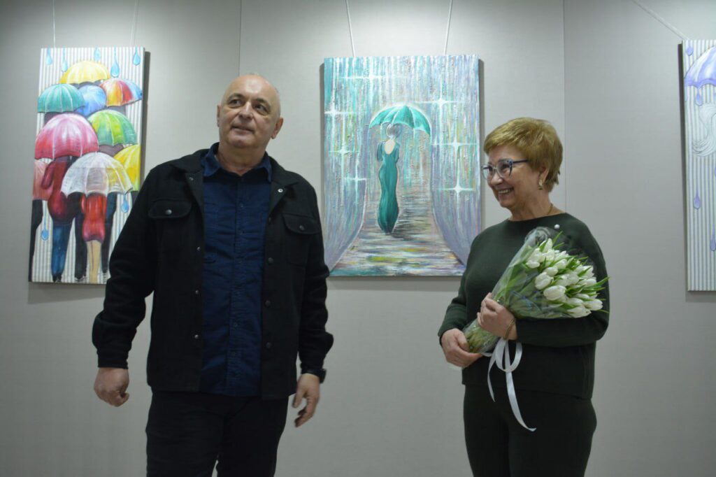Мисткиня з Виноградова відкрила у Хусті першу персональну виставку
