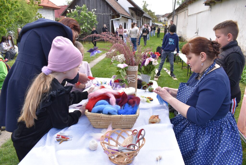 Жива традиція просто неба: у Великих Берегах відзначили День садиб-музеїв